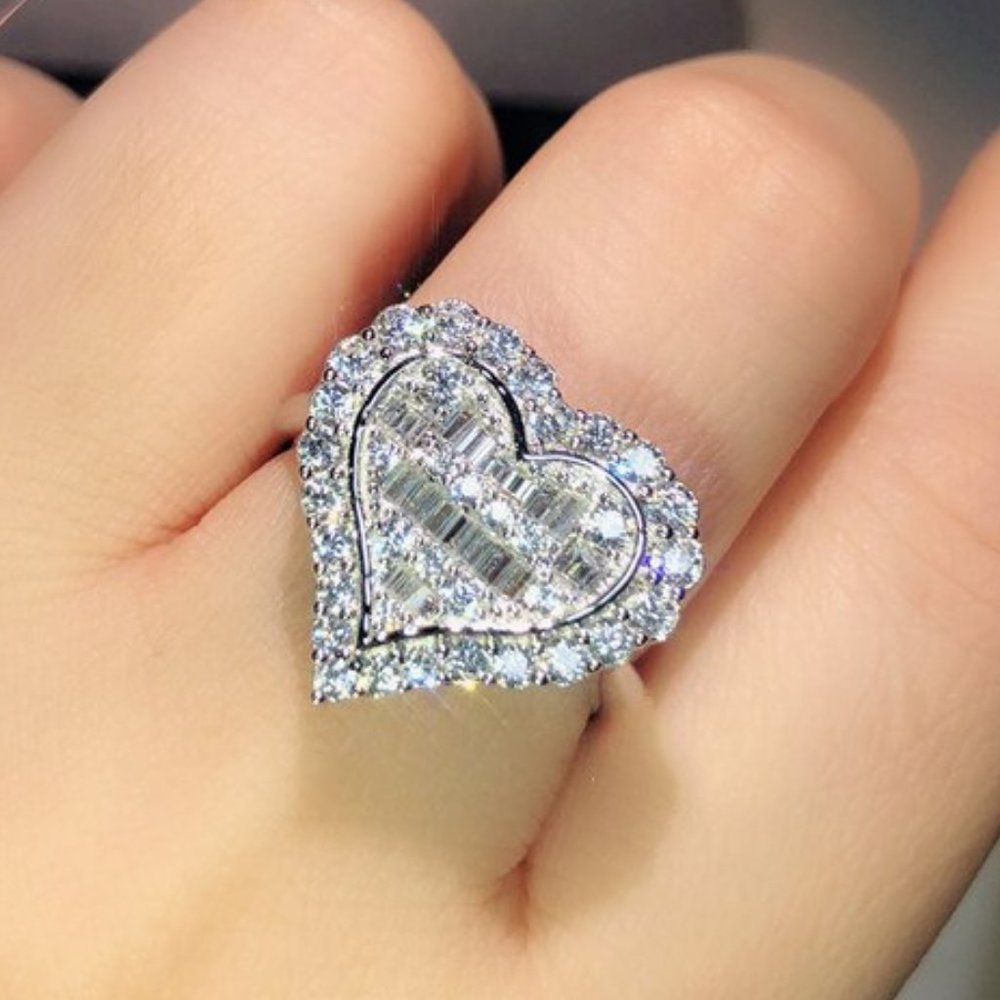 *925 Sterling Silver Baguette Diamond Heart Ring